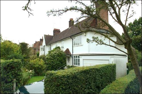 182-186 Willifield Way a